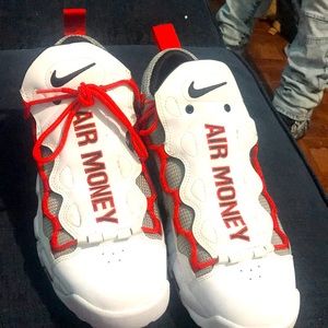 Air money Nike sneakers for men size 9